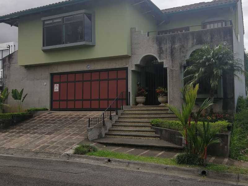 4 bed Single Family Homes For Sale in Curridabat, San Jose - 1